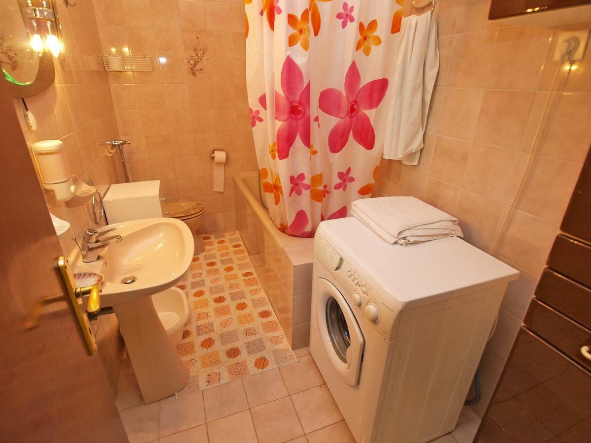 Apartments And Room Rabac 155 Buitenkant foto